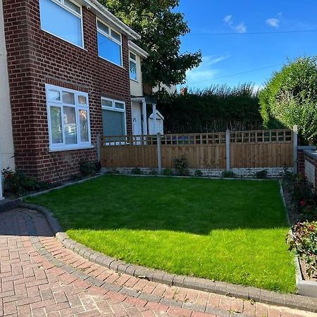 Gated Home Close To Birmingham City Centre Exterior foto